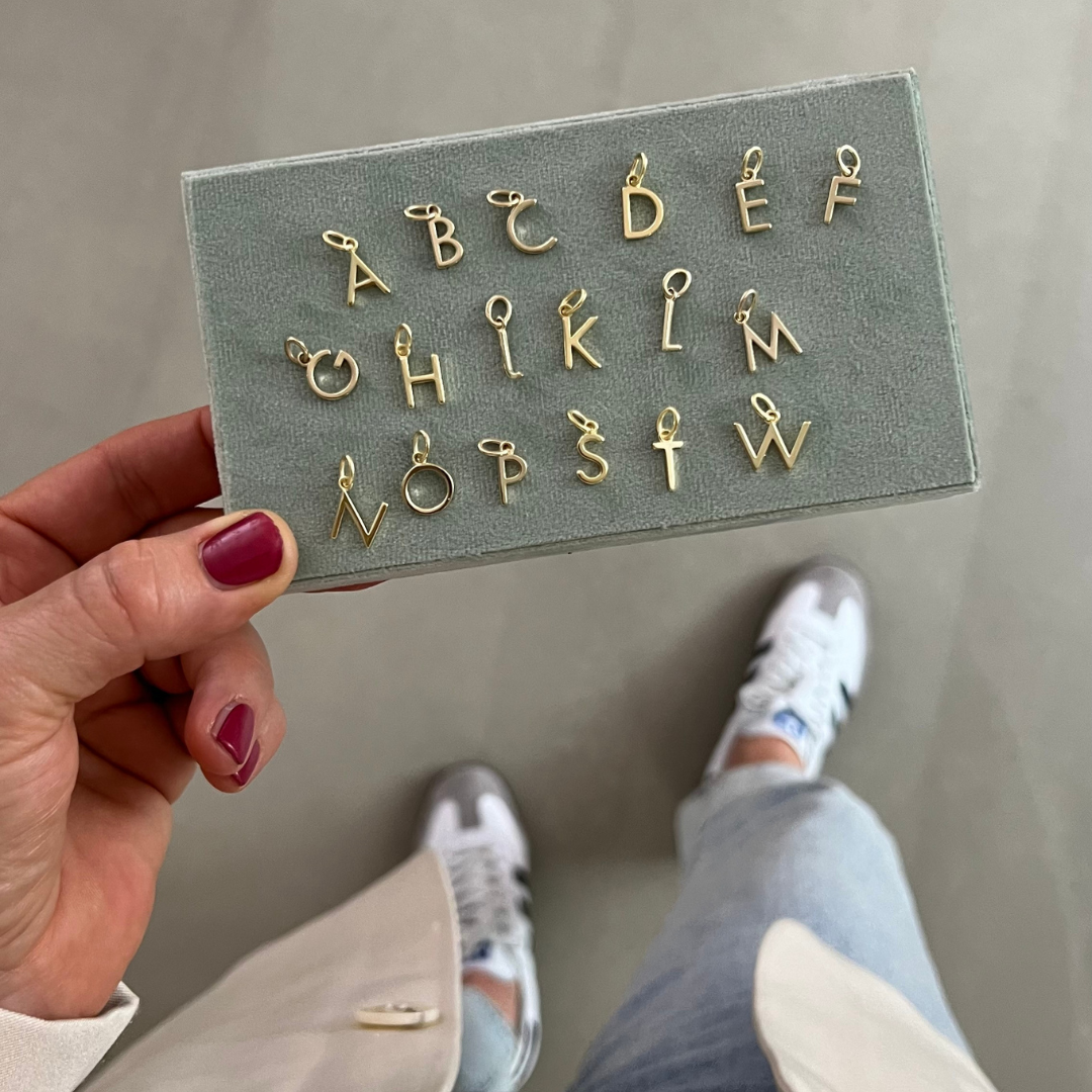 KELLY Kette mit 2 Buchstaben Anhänger