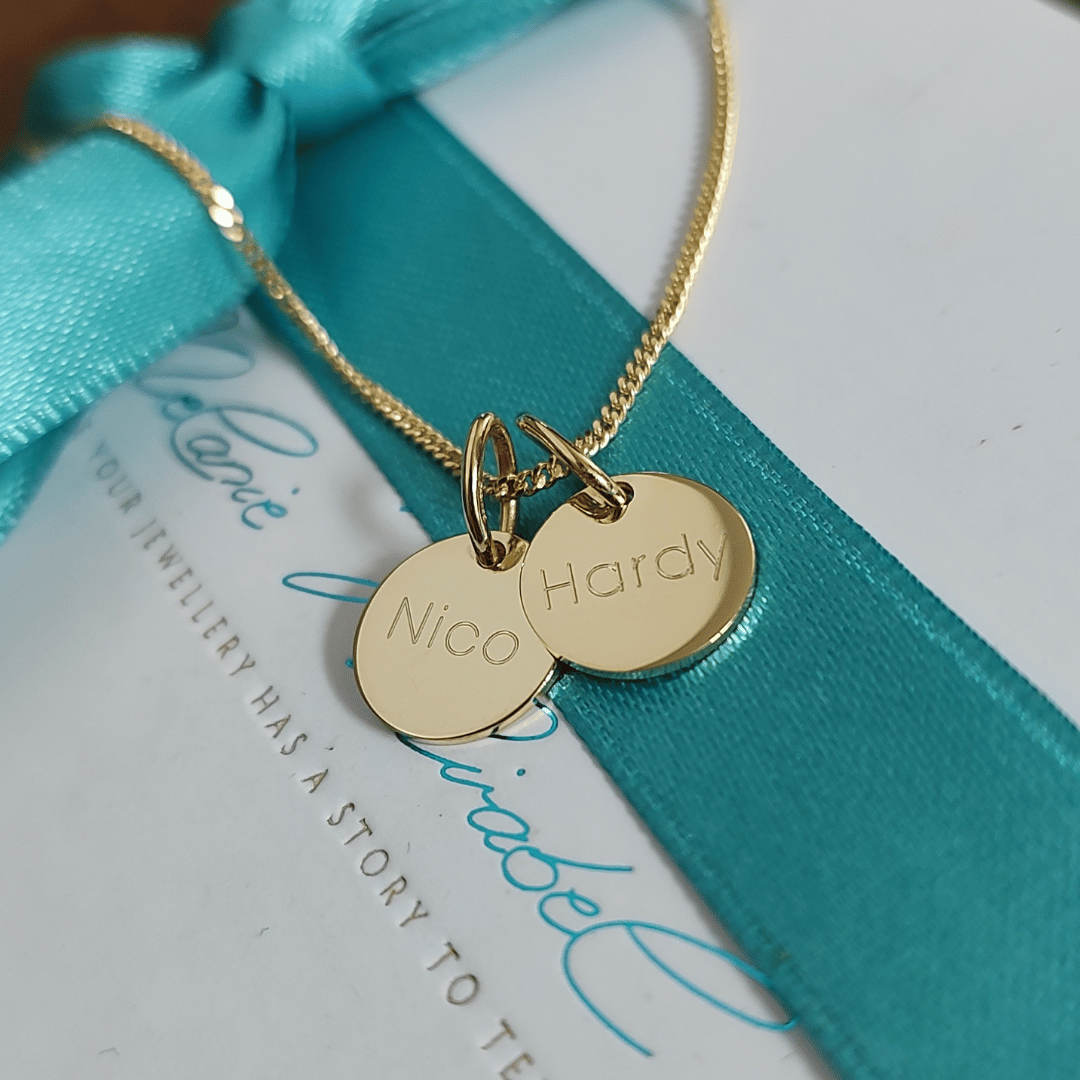 Gold Kette mit Kinder Namen, Mama Kette mit Gravur Namen, Namenskette für Mütter in Gold, Echt Gold Kette für Damen mit initialen Kinder, Plättchen kette aus echt gold, halskette mit runden anhänger gold 585, 333 Gold Kette mit Gravur für Damen