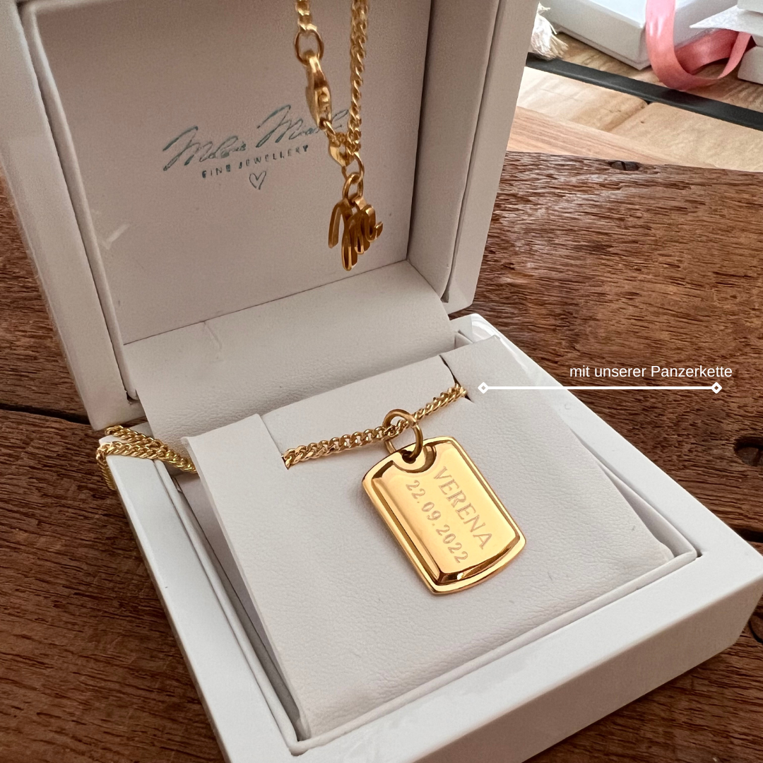 BABE Kette mit rechteckiger Gravur Plakette