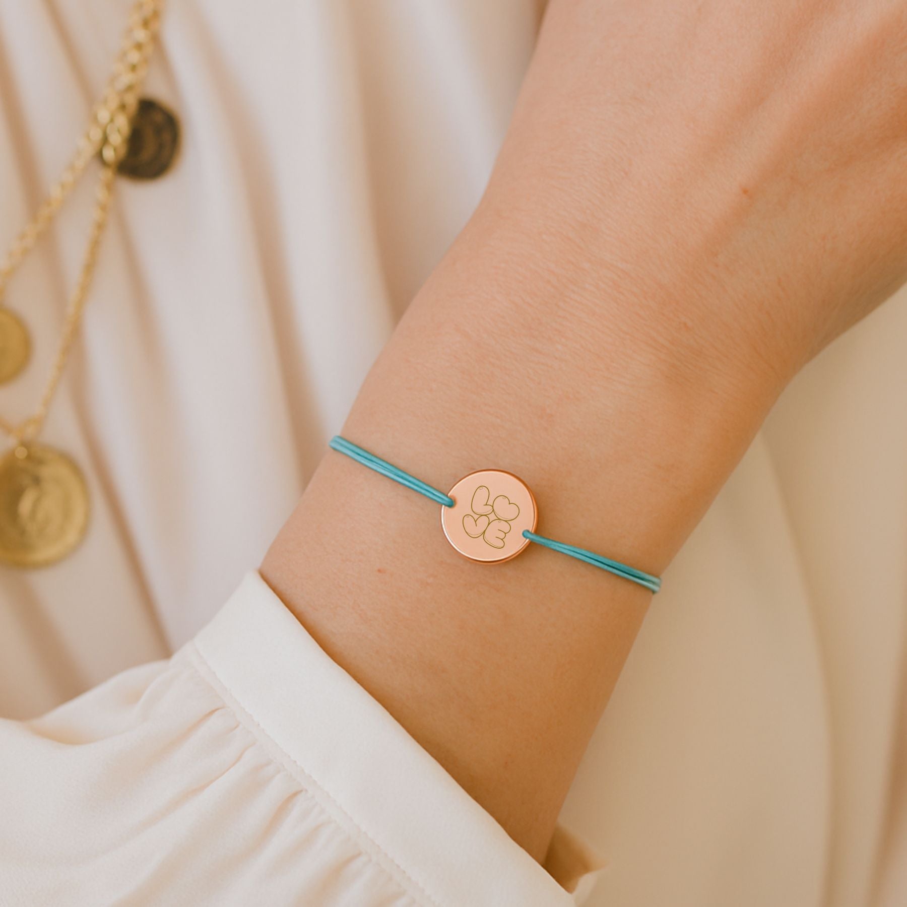 Dein Nikolaus 🎅 Geschenk: 1 Gratis Armband