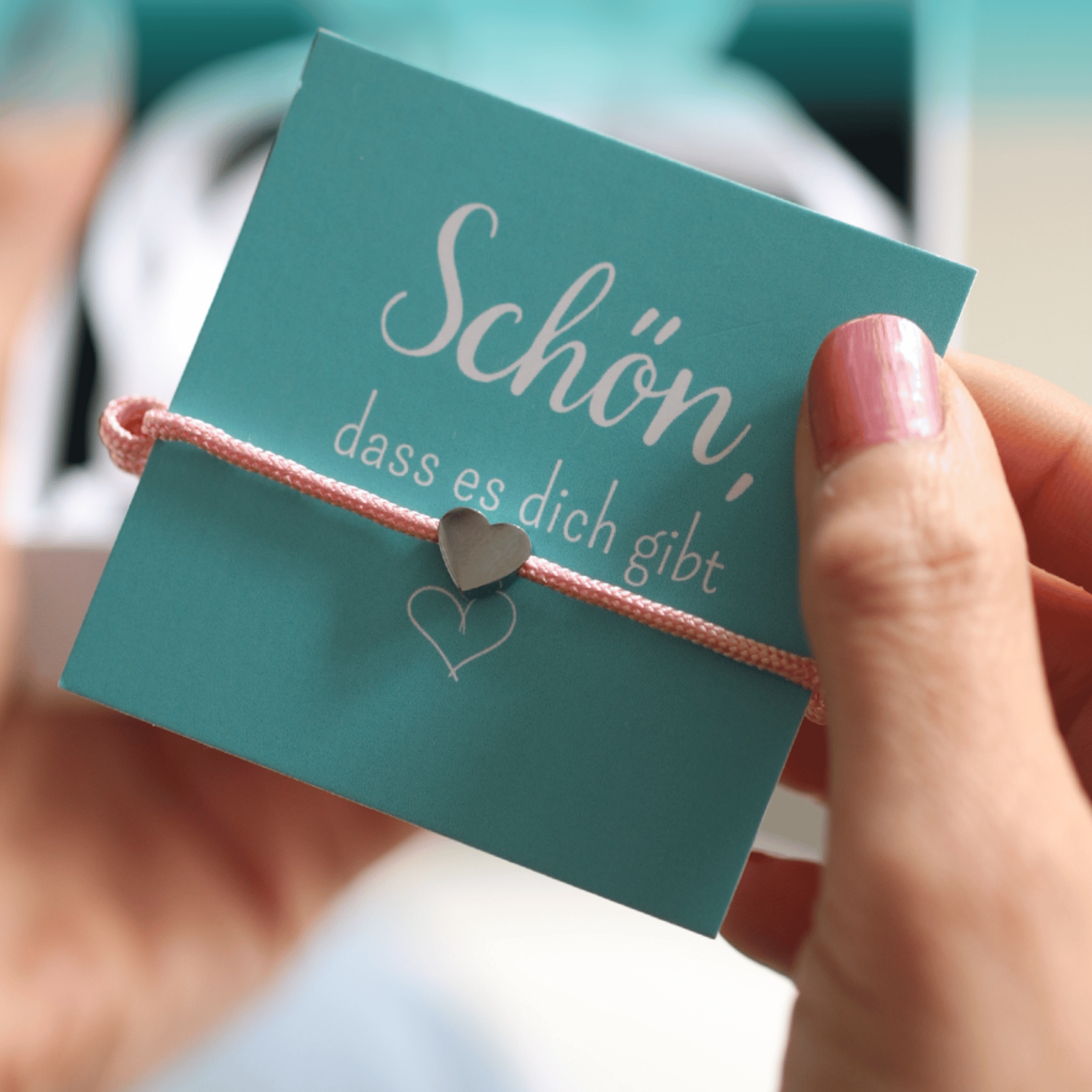 personalisiertes Herz Armband mit Gravur, Paracord Armband mit Herz Anhänger, Freundschaftsarmbänder mit Gravur, Trauzeuginnen Armbänder, personaliserter Mutter Tochter Armbänder