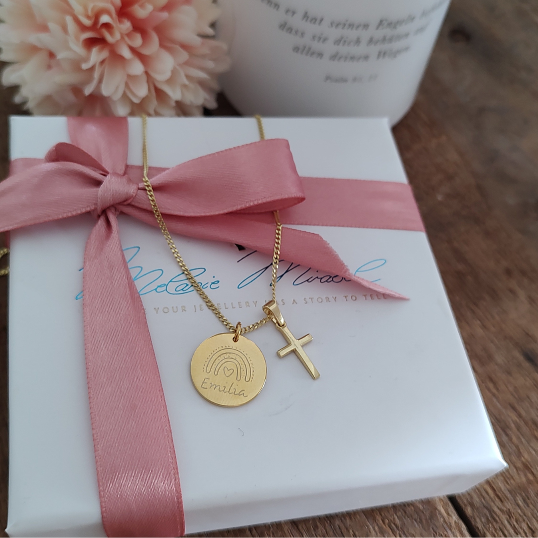 Kreuz kette zur taufe kommunion, kette erst kommunion, kreuz kette gold mädchen, kette mit kreuz taufe, taufkette gold mädchen, geschenke zur taufe, geschenke zur kommunion, taufkette mit gravur, taufkette mit namen mädchen