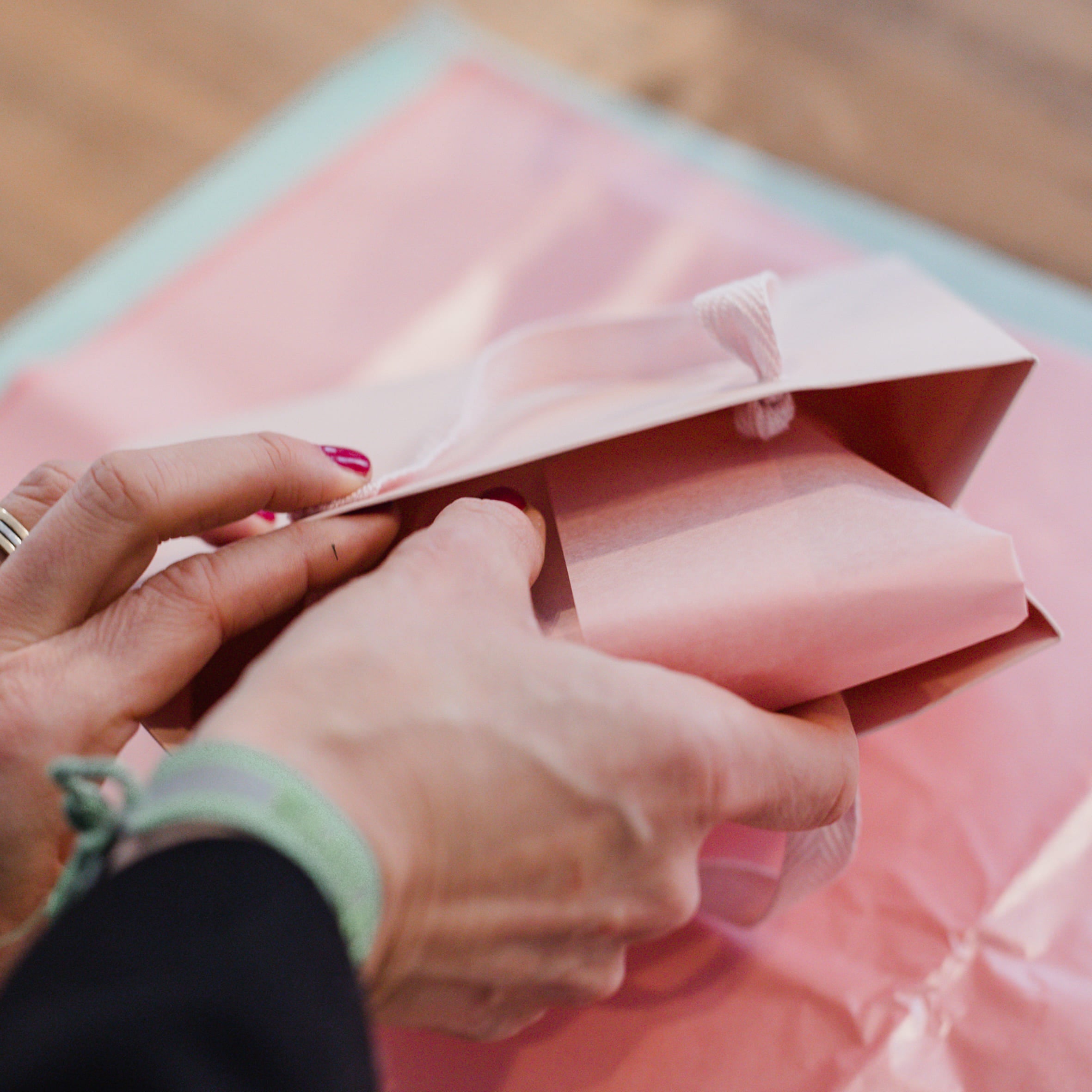 Geschenkverpackung Melanie Mirabel, personalisierte Geschenke