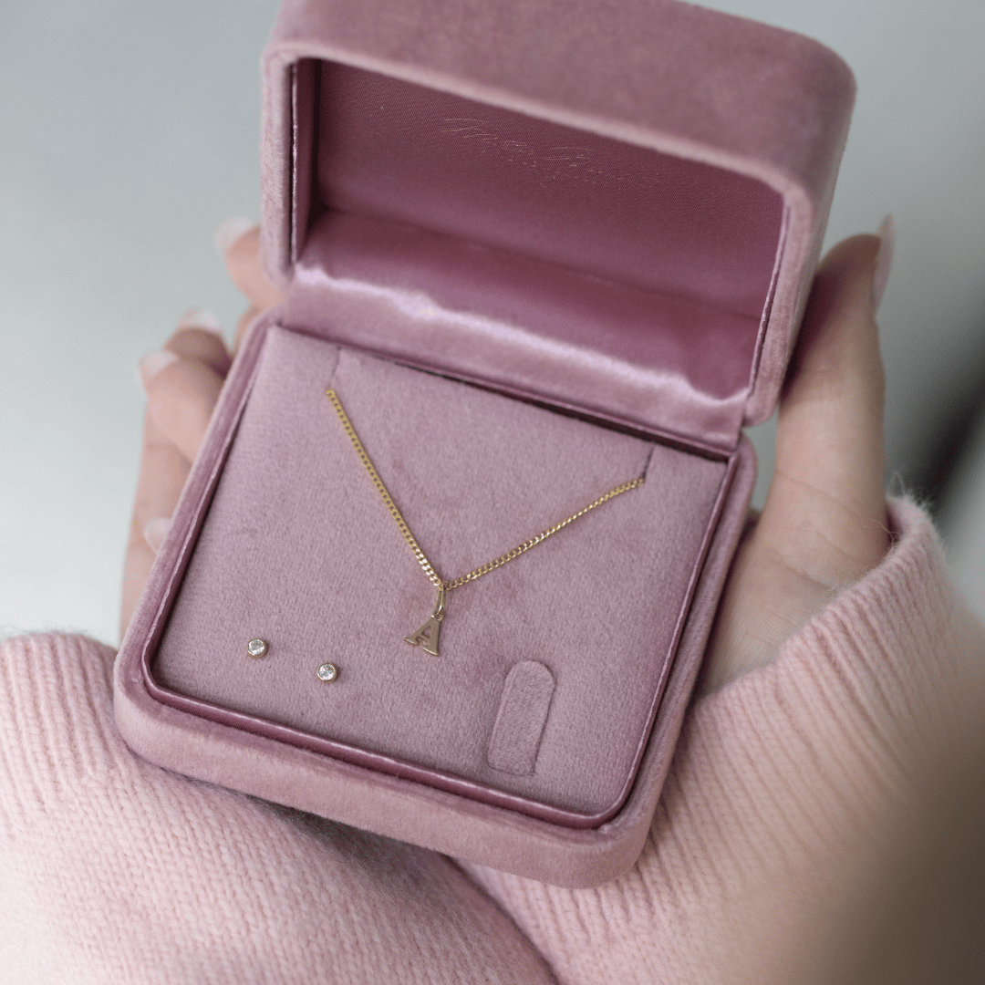 Goldkette Buchstabe, Buchstaben Kette gold, echt gold kette mit initialen, hochwertiges schmuckset, geschenk für ehefrau , kette gold mit Buchstabe, buchstaben kette gold mit anfangsbuchstabe, kette personalisiert mit initialen 8 karat gold