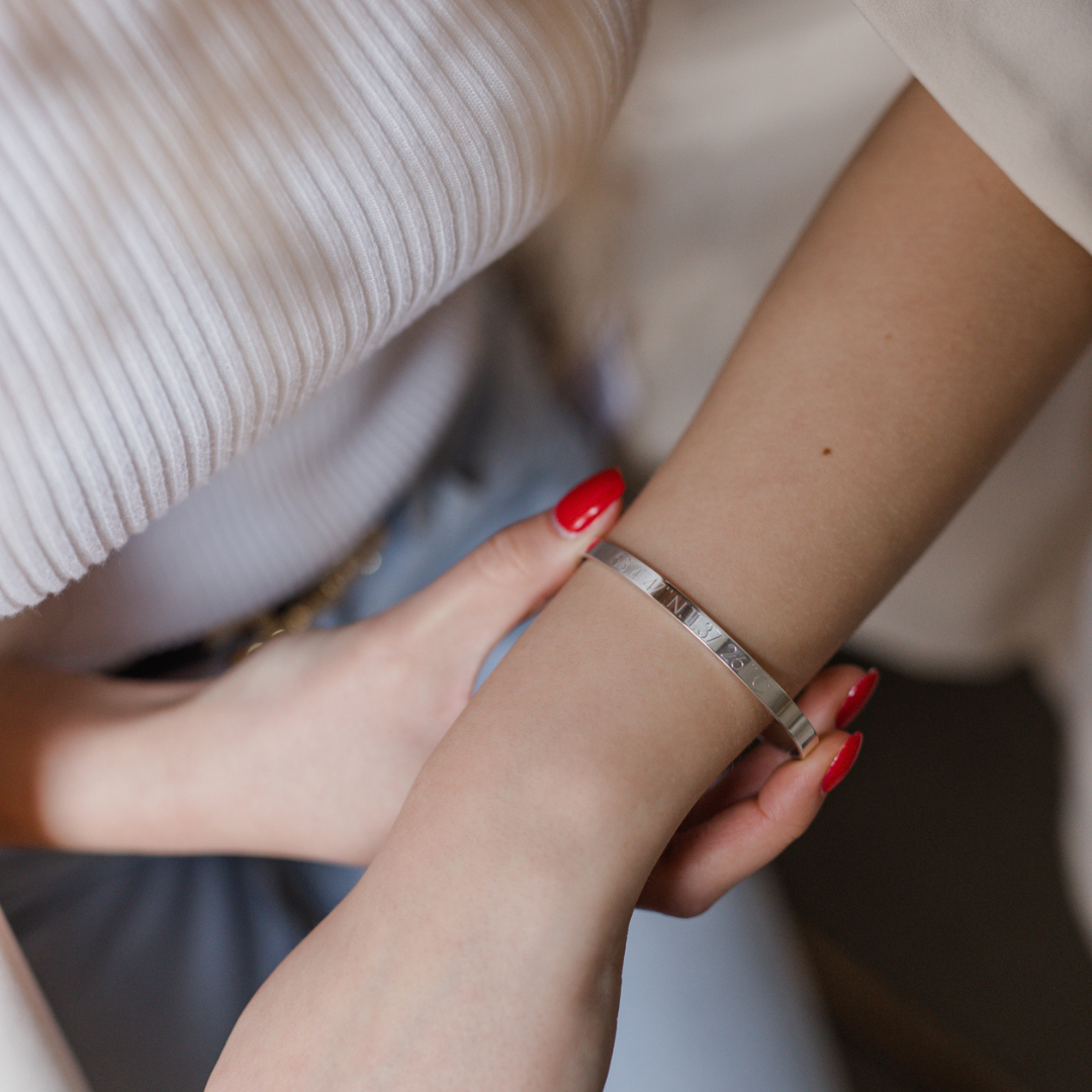 Kinderarmreif mit Gravur, Kinder Armreif Silber, Taufarmband Mädchen Junge, Taufgeschenk personalisiert, Mama Tochter Armband, Mutter Tochter Schmuck, Geschenke zur Taufe, Taufgeschenk