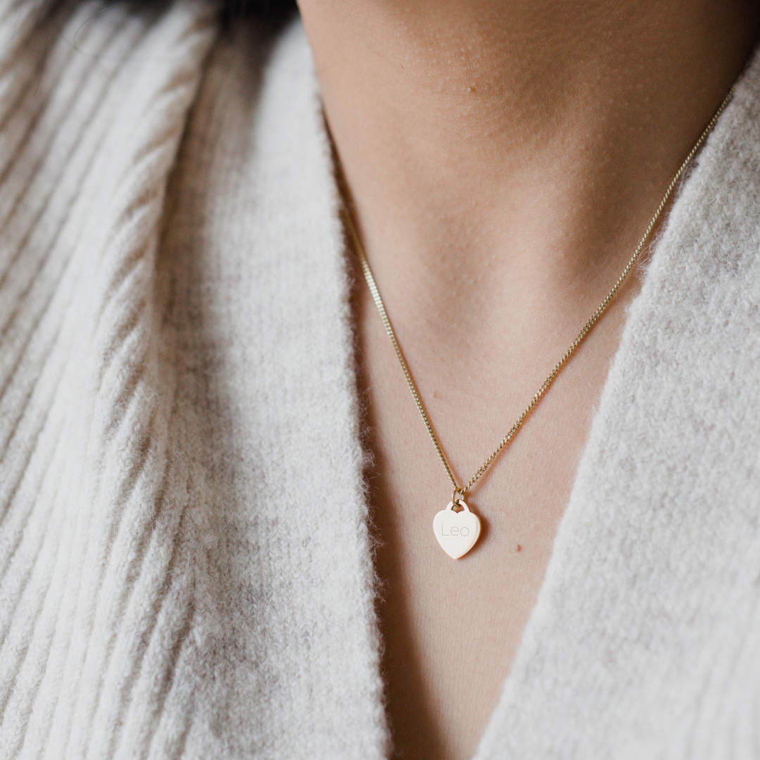 kette personalisiert, kette gold, Herz Kette mit Gravur, Kette Mama mit Herz, Valentinstag geschenk damen, Kette zum Valentinstag, Schmuck Valentinstag, Freundschaftskette, kette für freundin