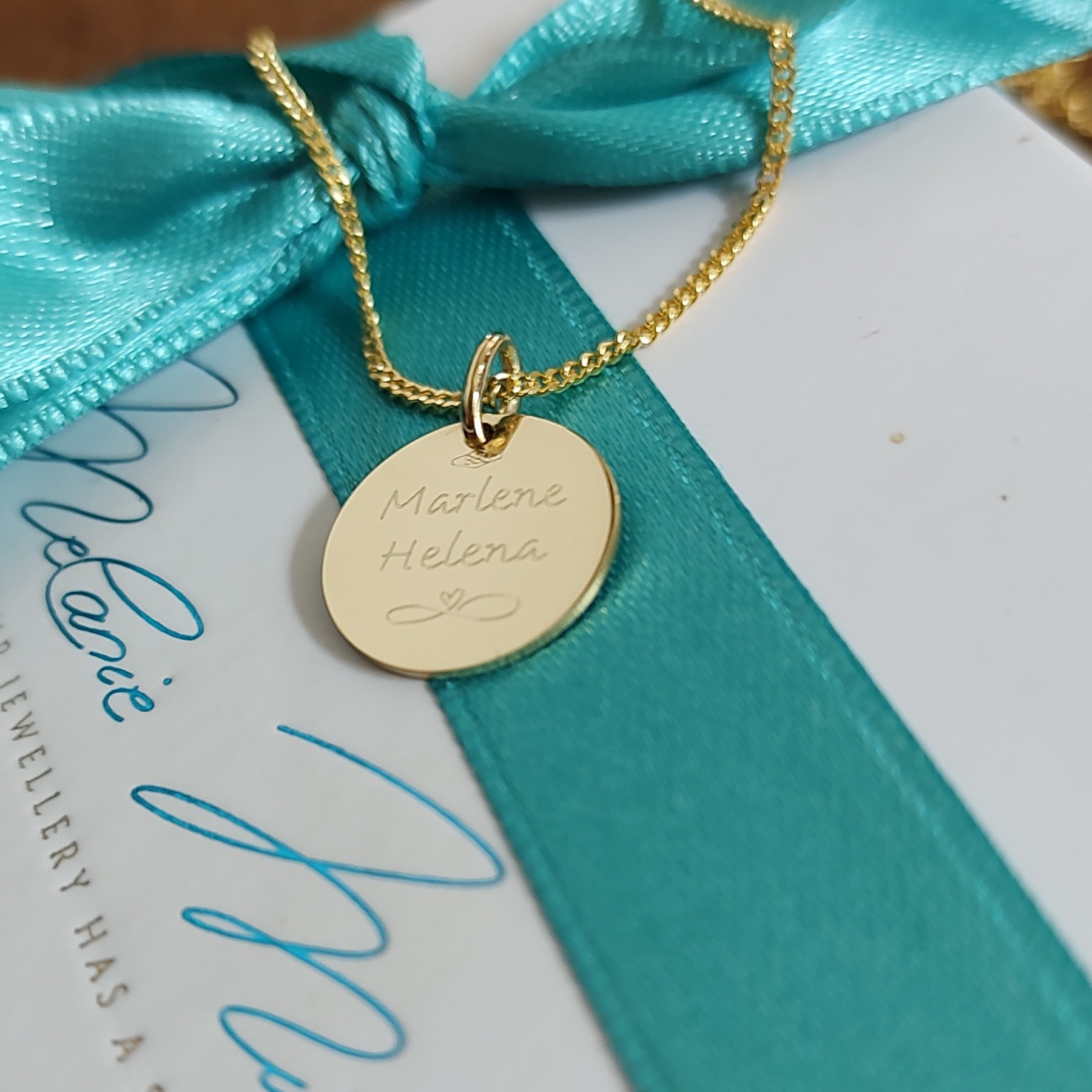 TALIA Namenskette mit 1 Gravur Plättchen (18mm)