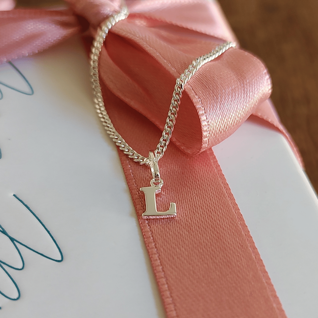 taufgeschenk mädchen, taufkette mädchen, kette mit mädchen zur taufe, kette kommunion, buchstaben kette