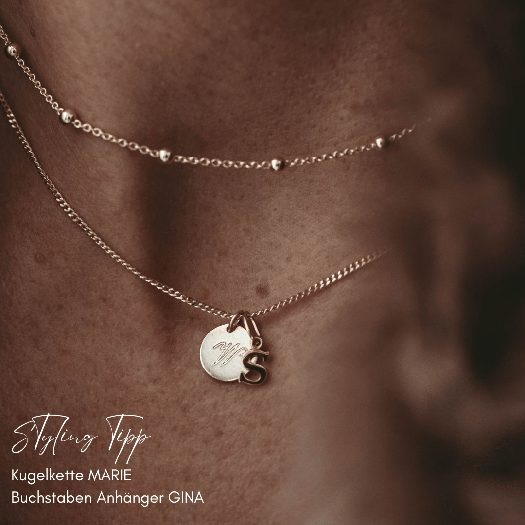 Kette mit buchstabe, Buchstaben Kette Gold 8 Karat Gold, Echtgold Plättchen Kette, Gold Kette zart für Damen mit individueller Gravur, Schmuck für Ehepaare