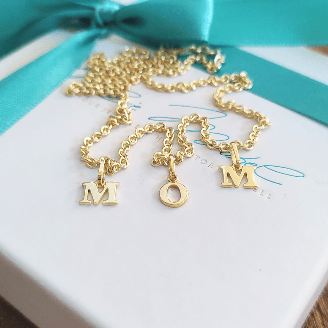 Goldkette 333 Gold mit Initialen, Buchstaben Kette Echt Gold individuell in Berlin gefertigt