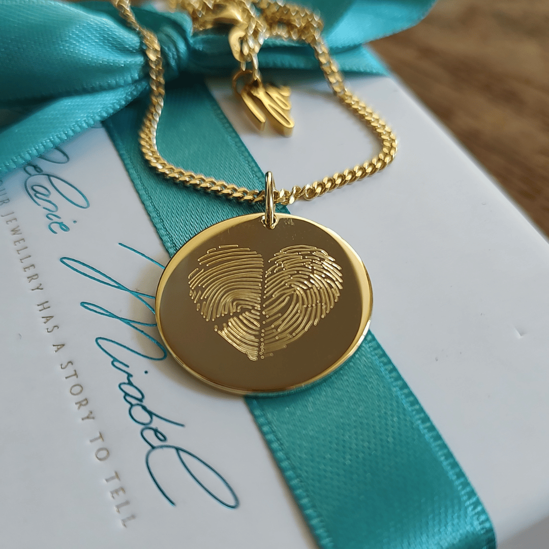 KARMA Kette mit 1 Gravur Anhänger (24mm)