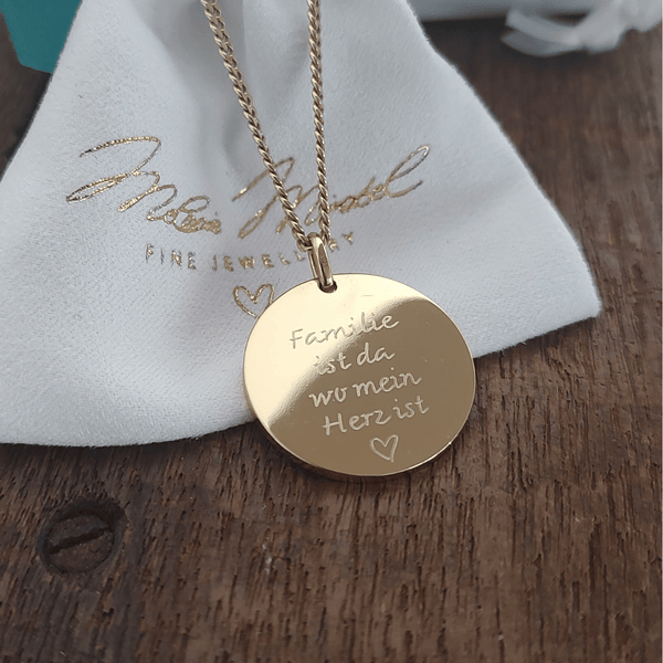 Kette gold mit gravur, kette Buchstaben, kette personalisiert, namenskette gold mit gravur, kette mit Namen Kinder, kette für Oma mit Namen Enkelkinder