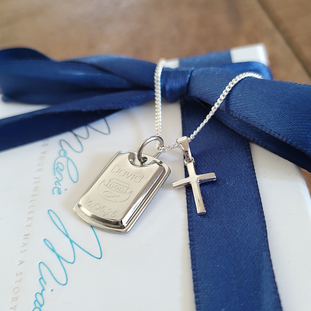 kreuz kette zur taufe jungs, geschenk taufe junge personalisiert, schmuck zur taufe kommunion für junge mit gravur, silber kette für jungs 14 jahre mit gravur, kette für teenager junge zum geburtstag oder schulabschluss und abitur, schmuck individuell zum abitur