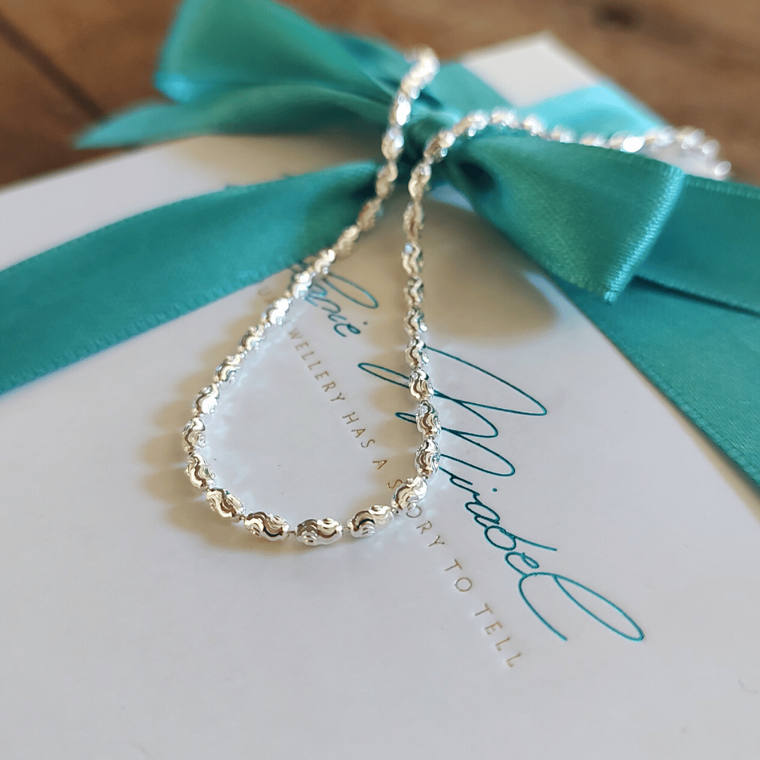 Être brillant élégant et chatoyant