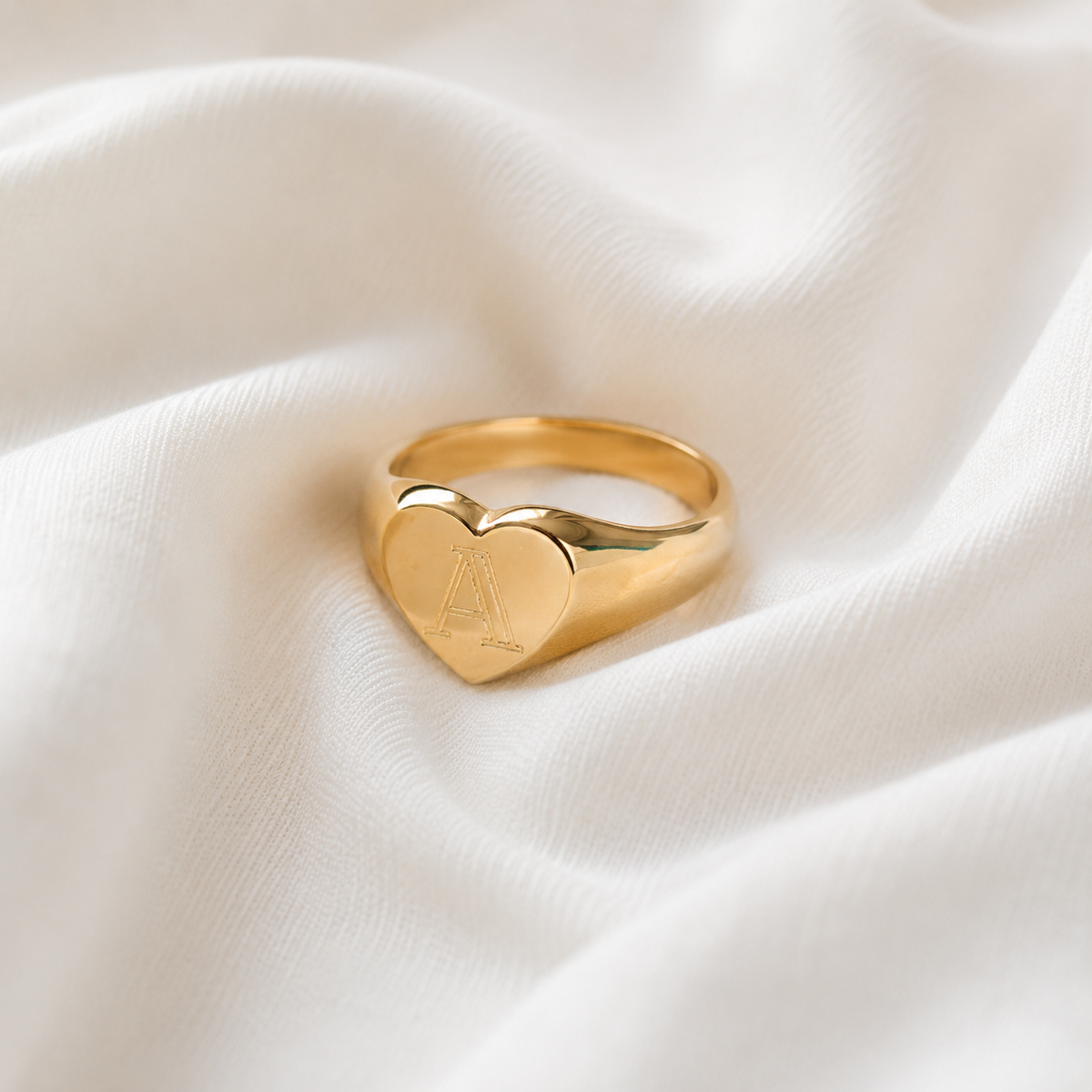 LUCIA Herz Ring mit Gravur