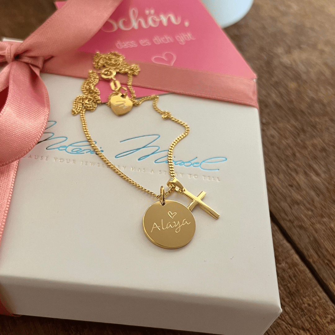 Kreuz kette zur taufe kommunion, kette erst kommunion, kreuz kette gold mädchen, kette mit kreuz taufe, taufkette gold mädchen, geschenke zur taufe, geschenke zur kommunion, taufkette mit gravur, taufkette mit namen mädchen