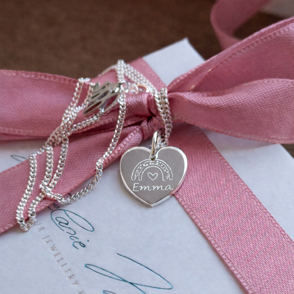 taufkette gold für mädchen, herz kette für mädchen mit gravur, geschenk zur taufe und kommunion, kinderkette gold mit herz