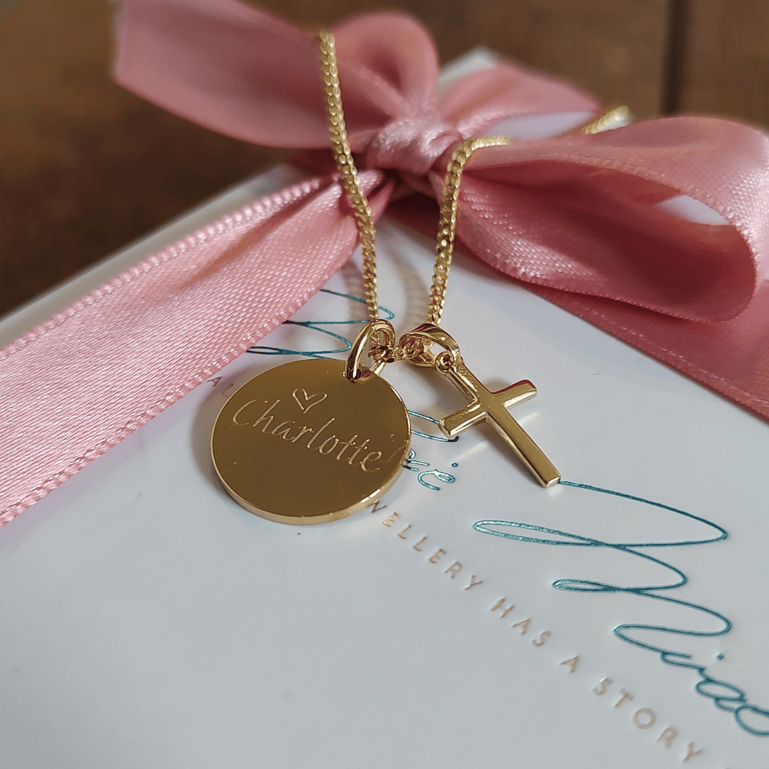 Kreuz kette zur taufe kommunion, kette erst kommunion, kreuz kette gold mädchen, kette mit kreuz taufe, taufkette gold mädchen, geschenke zur taufe, geschenke zur kommunion, taufkette mit gravur, taufkette mit namen mädchen