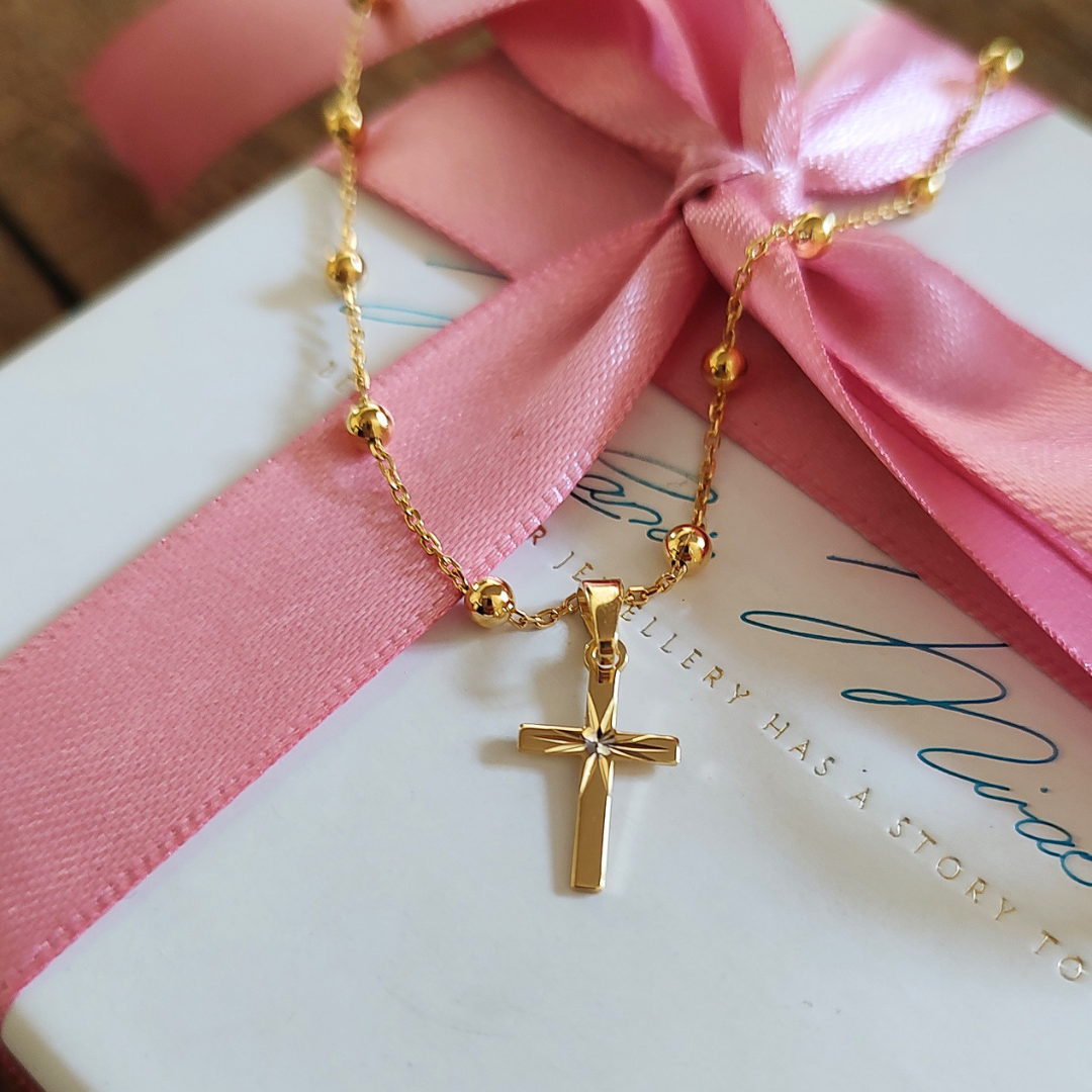 Taufkette mit Kreuz – für Mädchen. Gravur mit Name und Datum. persönliches Taufgeschenk, Kommunionsgeschenk, Konfirmationsgeschenk mit Kreuz, Kreuz Kette Gold 333 Echtgold, Schmuck zur Erstkommunion, Kette Gold zur Taufe für Mädchen und Junge, kette zur erstkomunion