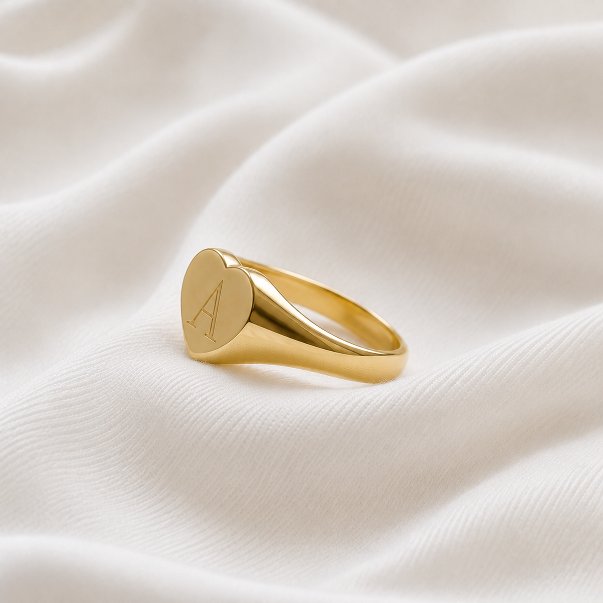 LUCIA Herz Ring mit Gravur