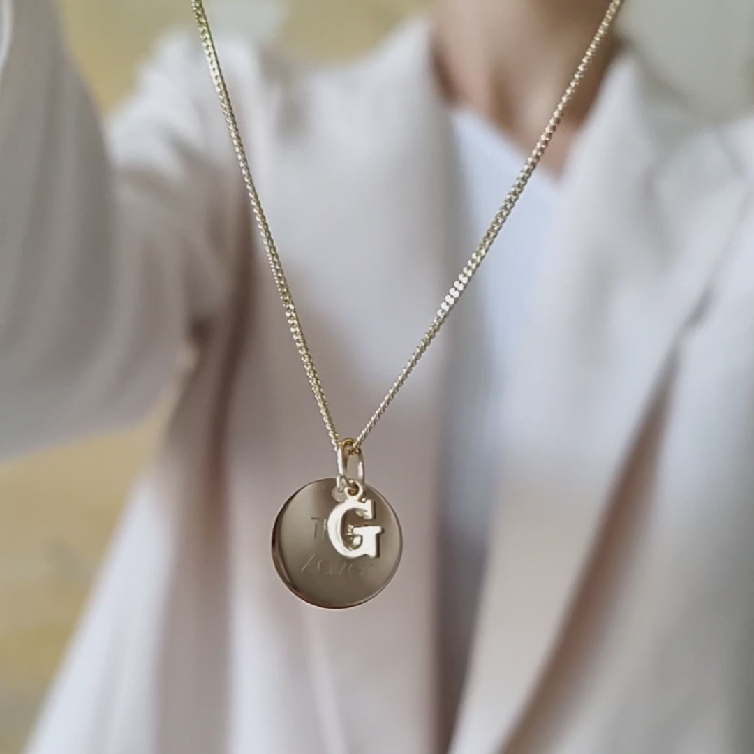 Halskette Damen Echt Gold, Buchstaben Kette 333 Gold, Goldkette mit Buchstabe 333 Gold, Buchstaben Kette Gold mit Gravur Plättchen, Kette mit Buchstabe 585 Gold mit Gravur PlatteHalskette Damen mit Gravur Echt Gold, Gold Kette Damen 333 Gold, Echt Gold Kette mit Gravur, Gold Kette mit Gravur Pättchen, Buchstaben Kette Echt Gold, Halskette mit Buchstabe 333 Gelbgold