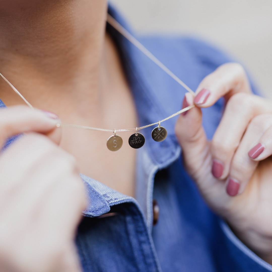goldkette mit buchstaben, buchstaben kette gold, , kette mit buchstaben Gold 333, Goldkette mit Plättchen Gold, Echtgold Kette mit Gravur 333 Gold