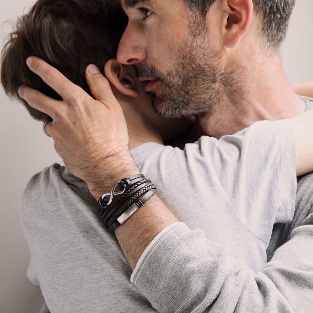 Personalisiertes Leder Armband mit Gravur perfekt als Geschenk für Papa